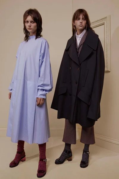 Look 8